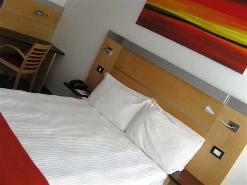 Sotel Nomentana 3*